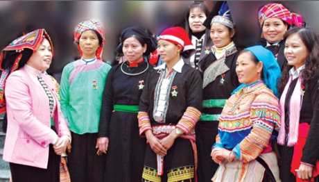 1.5.2017 Lan ảnh Bình đẳng giới trong quản lý cán bộ