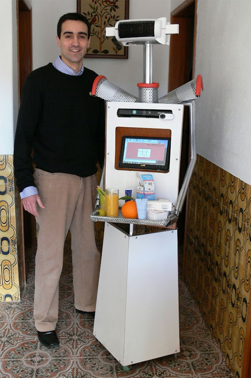7. Robot P37S65 hô trơ ngươi gia