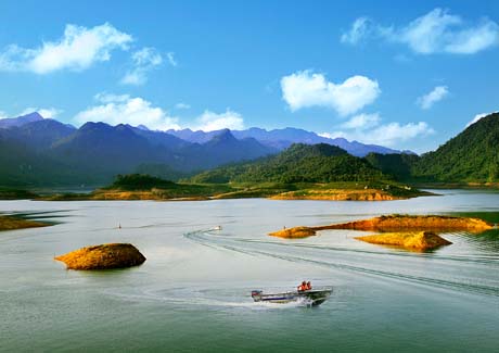 Bao ve doc lap chu quyen thong nhat
