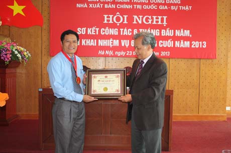 Hoi nghi so ket 6 thang dau nam 2013