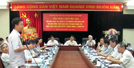 Hoi thao chuyen gia doi moi
