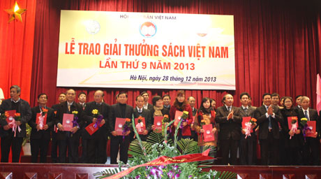 Le trao giai 3