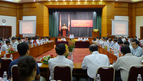 Tai Hoi nghi cac dai bieu se thao luan
