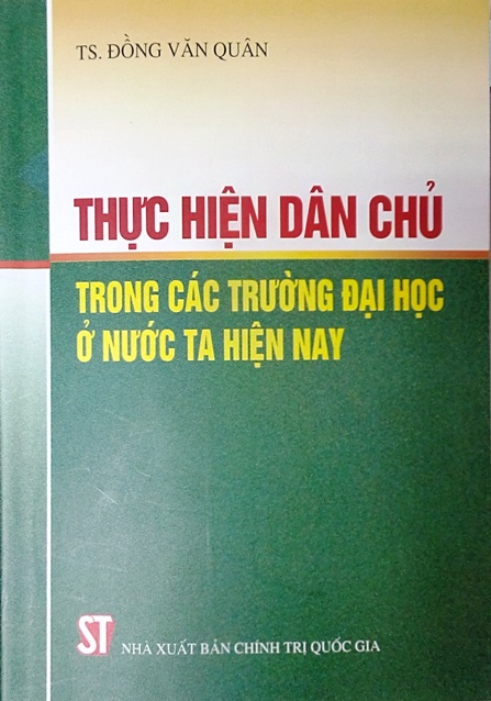 Thực hiện dân chủ trong các trường đại học ở nước ta hiện nay