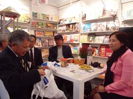 anh tin2