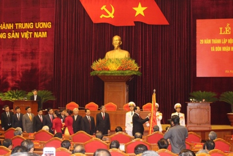 hoi dong ly luan 4 4