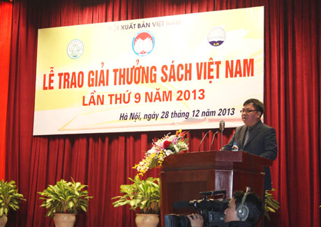 le trao giai 4