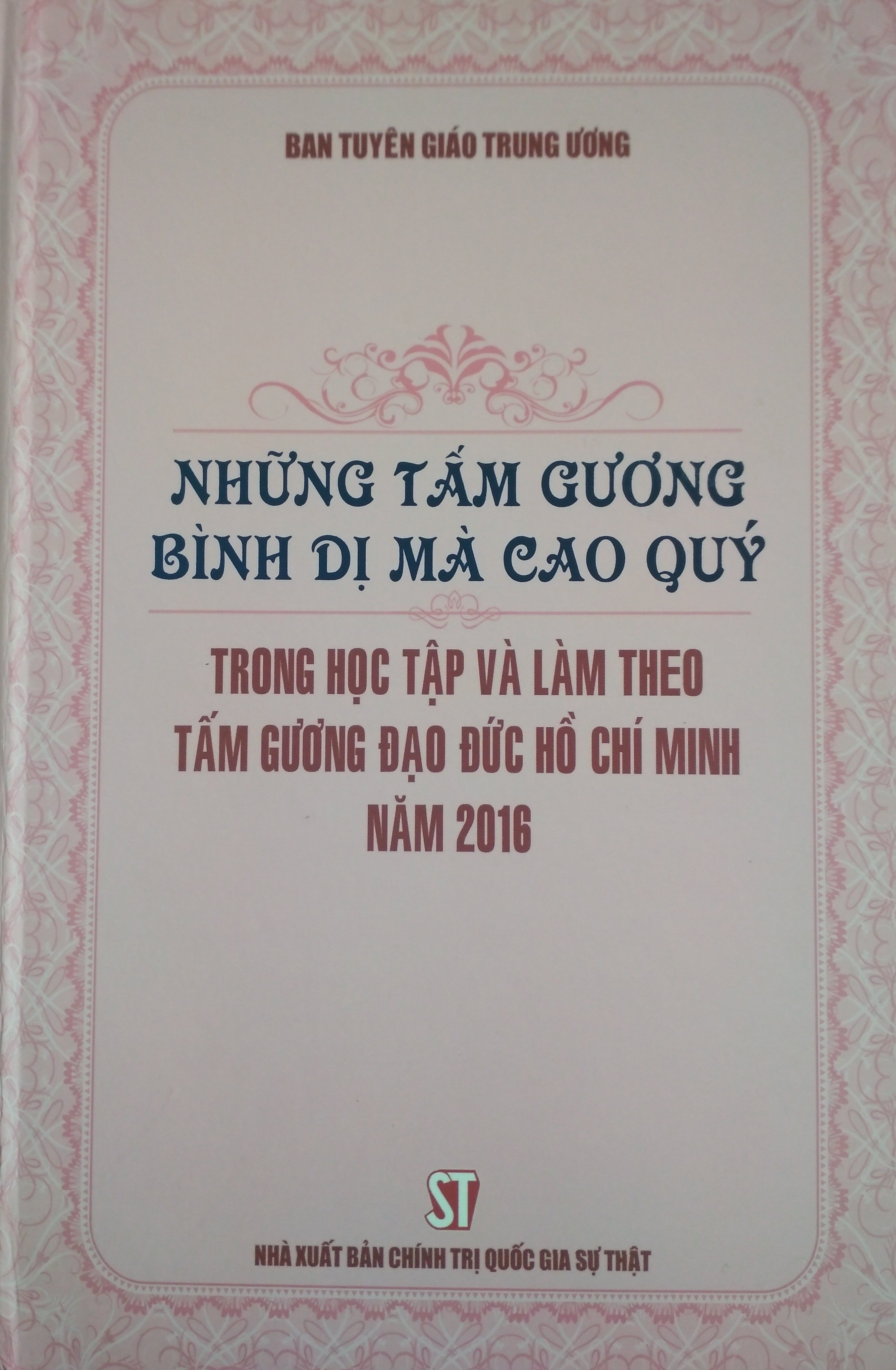 nhung tam guong2018