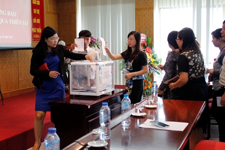 ung ho đb20174