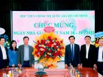 Giám đốc - Tổng Biên tập Nhà xuất bản Chính trị quốc gia Sự thật chúc mừng Ngày Nhà giáo Việt Nam