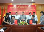 Lễ ký biên bản làm việc giữa Nhà xuất bản Chính trị quốc gia - Sự thật, Việt Nam và Nhà xuất bản Nhân dân Thượng Hải, Trung Quốc