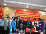 Lễ ký biên bản làm việc giữa Nhà xuất bản Chính trị quốc gia - Sự thật, Việt Nam và Nhà xuất bản Nhân dân Giang Tô, Trung Quốc